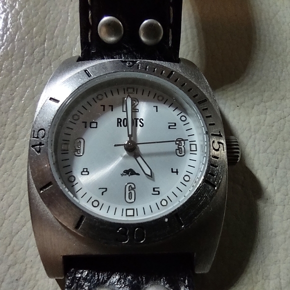 Roots Watch, Black Leather, Nickel Allergy Free, Water Resistant - Picture 3 of 8